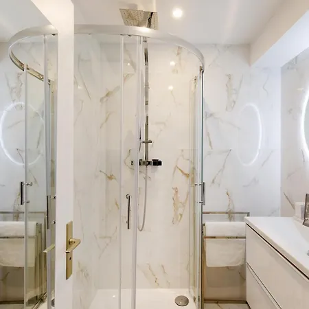 Elegant One Of Golden Square Apartment Cannes
