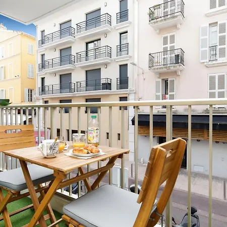Apartment Elegant One Of Golden Square *